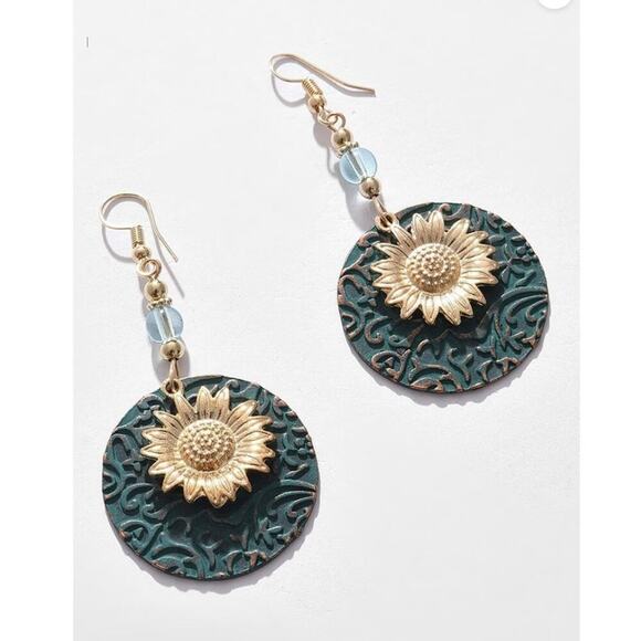 Sunflower Dangle Earrings Green Patina Gold Tone - Picture 3 of 7